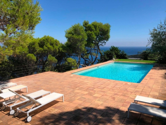 4 Bedroom Villa/House in Begur 24