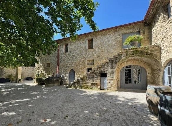 6 Bedroom Castle/Estates in Avignon 24