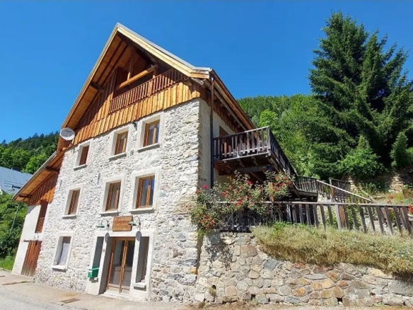 5 Bedroom Hotels/gites in Alpe D’huez 6