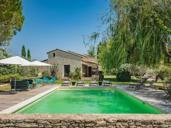 5 Bedroom Villa/House in Gordes 6