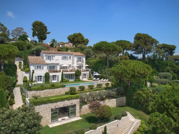 7 Bedroom Villa/House in Mougins 14