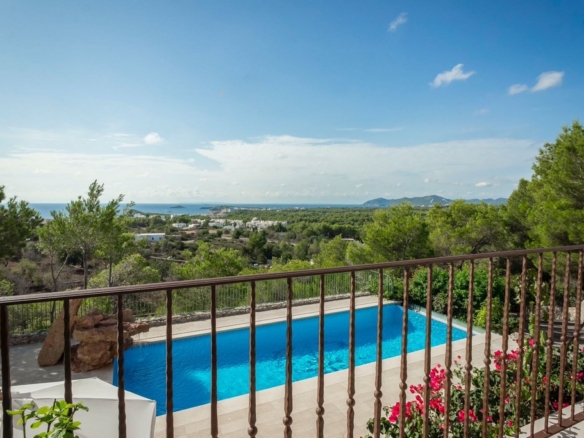 5 Bedroom Villa/House in Cala Llenya 20