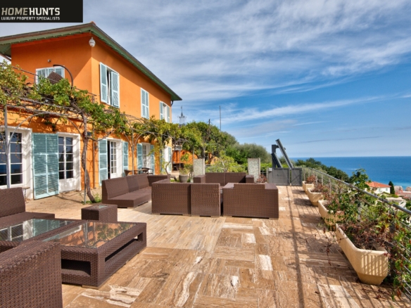 7 Bedroom Villa/House in Menton 30
