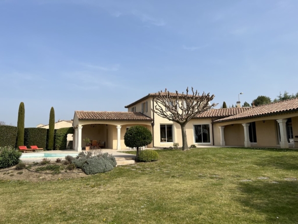5 Bedroom Villa/House in Blauzac 20