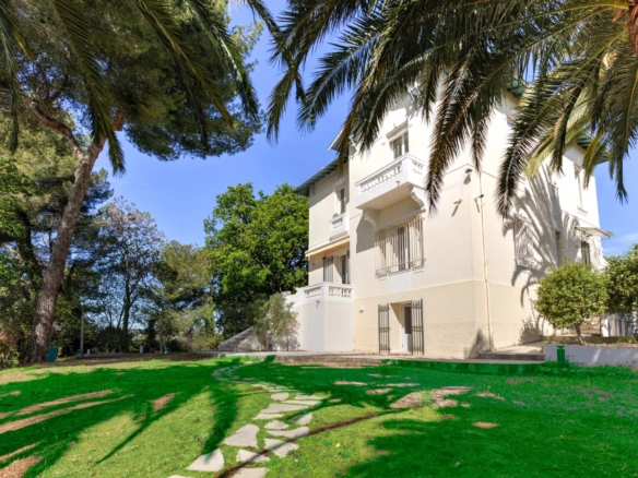 4 Bedroom Villa/House in Antibes 34