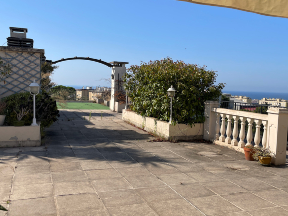 3 Bedroom Apartment in Nice 2