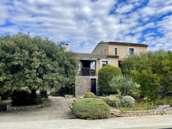 5 Bedroom Villa/House in Goult 8