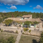 5 Bedroom Villa/House in Murs 10