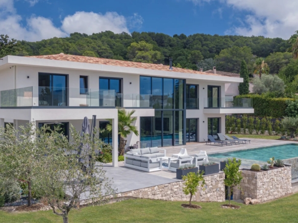5 Bedroom Villa/House in Mougins 14