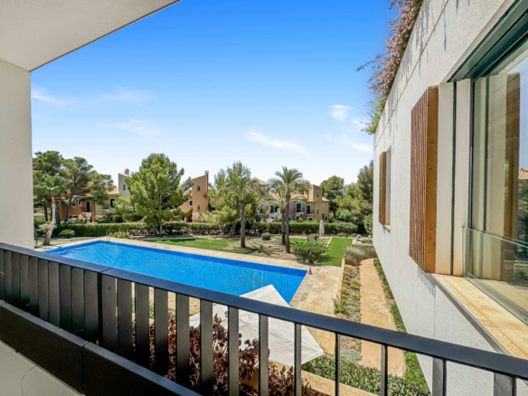 4 Bedroom Apartment in Santa Ponsa 2