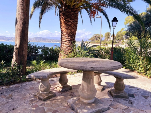 4 Bedroom Villa/House in Cap D Antibes 36