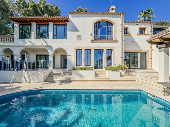 4 Bedroom Villa/House in Bendinat 26