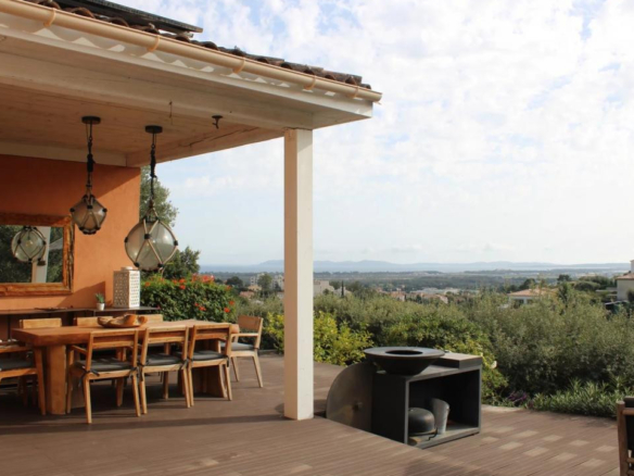 4 Bedroom Villa/House in Hyeres 10
