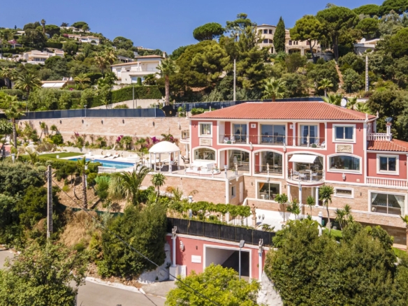 5 Bedroom Villa/House in Cannes 12