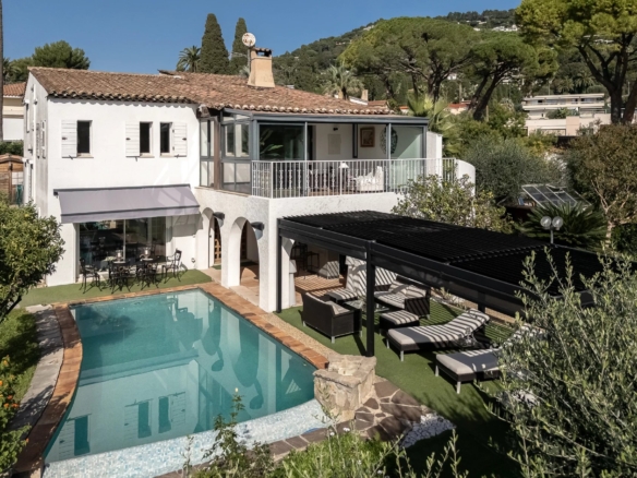 5 Bedroom Villa/House in Cannes 2