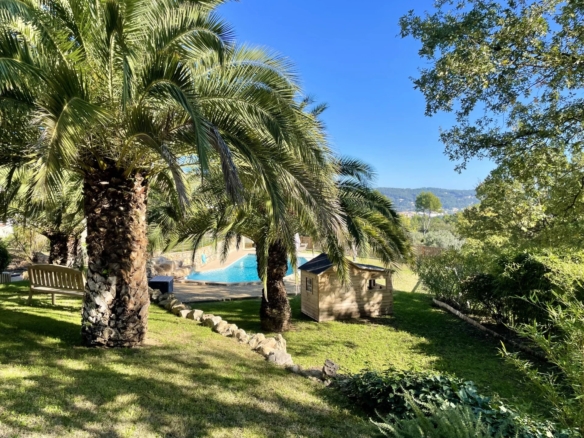 4 Bedroom Villa/House in Draguignan 2