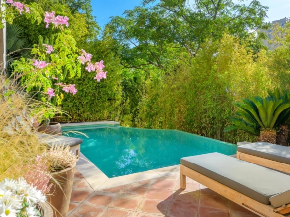 4 Bedroom Villa/House in Marseille 10