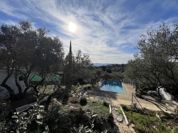 4 Bedroom Villa/House in Cotignac 20