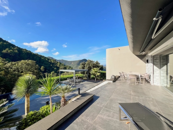 6 Bedroom Villa/House in Mandelieu La Napoule 26