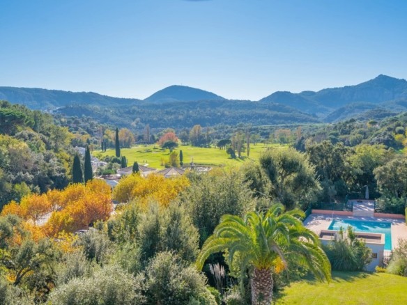 2 Bedroom Apartment in Mandelieu La Napoule 18