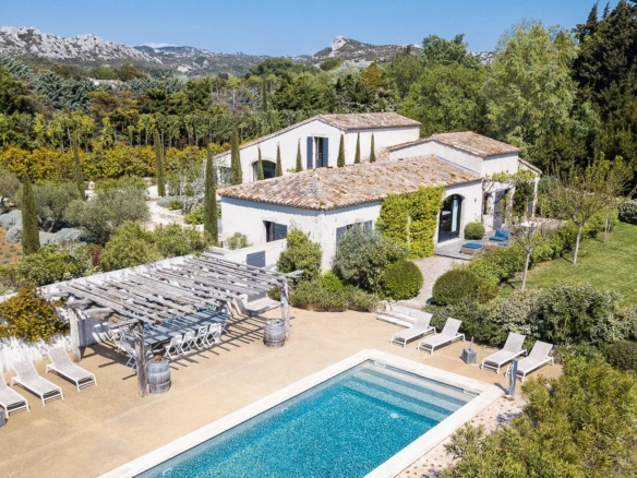 5 Bedroom Villa/House in Maussane Les Alpilles 16