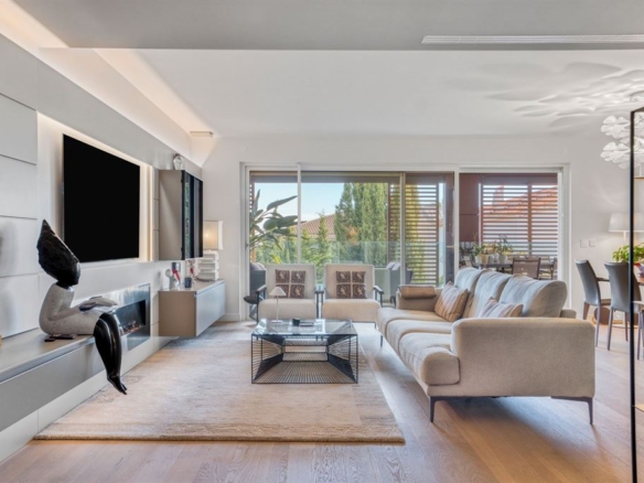 2 Bedroom Apartment in St Jean Cap Ferrat 14