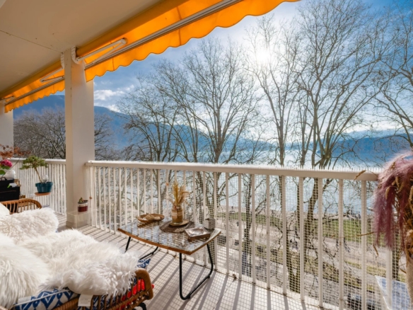 2 Bedroom Apartment in Annecy 22