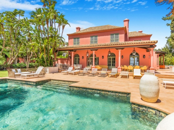 6 Bedroom Villa/House in Marbella 10