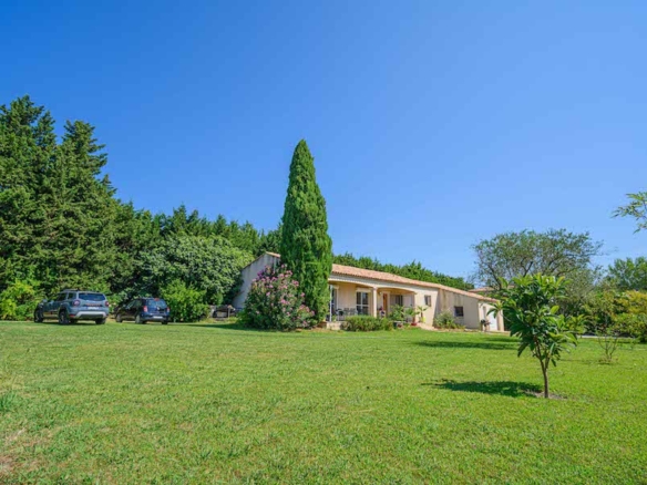 3 Bedroom Villa/House in Paradou 30