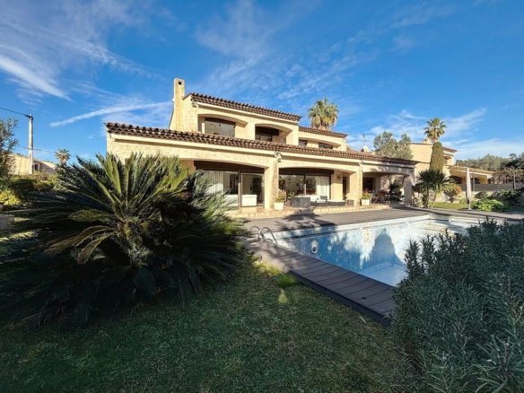 3 Bedroom Villa/House in Cap D Antibes 32