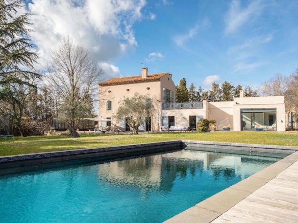 6 Bedroom Villa/House in Aix En Provence 18