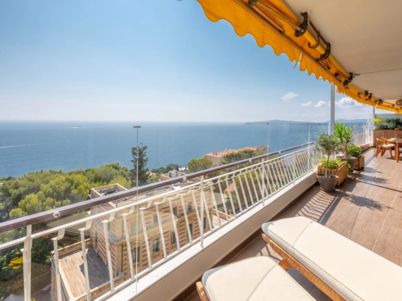 3 Bedroom Apartment in Cap D Ail 6