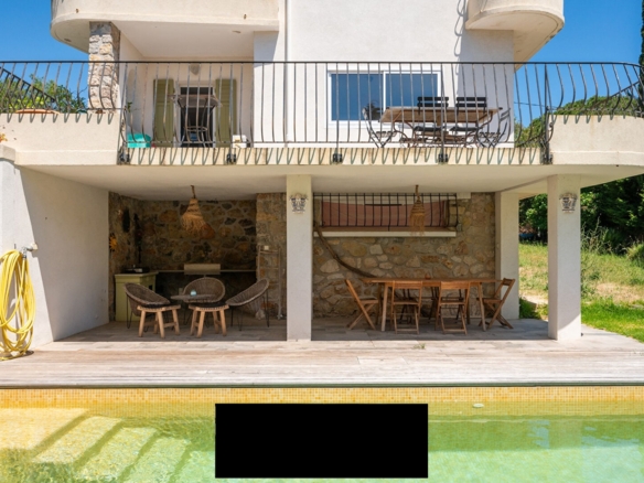 4 Bedroom Villa/House in Le Pradet 32