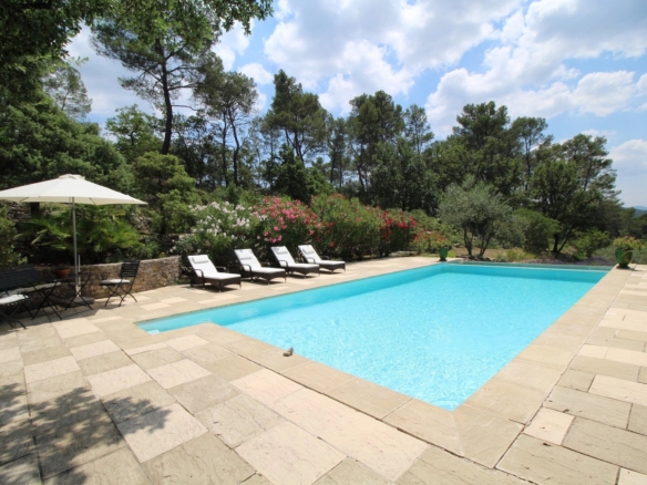4 Bedroom Villa/House in Cabasse 30