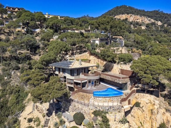 6 Bedroom Villa/House in Sant Feliu De Guixols 28