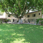 8 Bedroom Villa/House in Beaumes De Venise 12