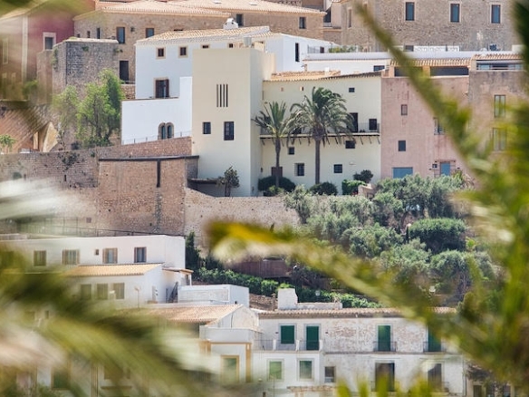 6 Bedroom Villa/House in Ibiza 16