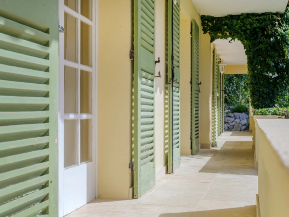 5 Bedroom Villa/House in Rayol Canadel Sur Mer 2