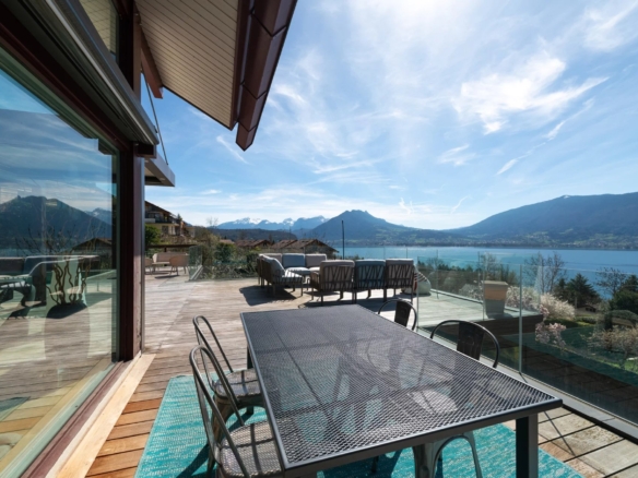 4 Bedroom Villa/House in Veyrier Du Lac 7