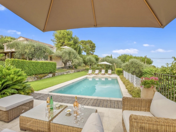 4 Bedroom Villa/House in Opio 18