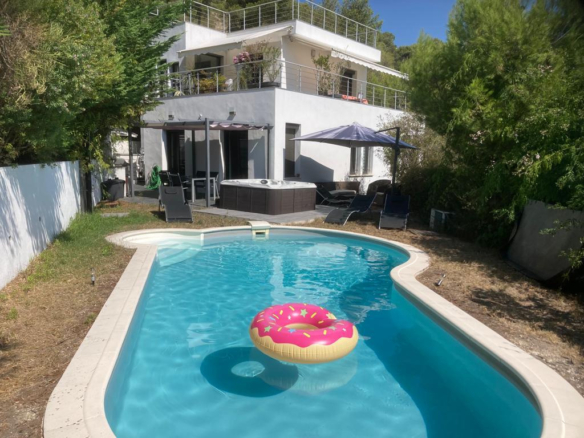 4 Bedroom Villa/House in La Turbie 24