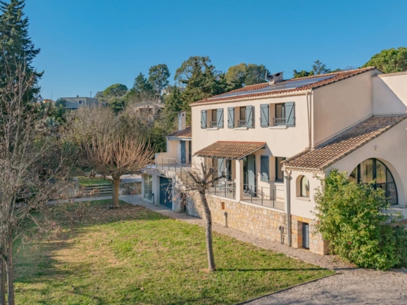 6 Bedroom Villa/House in Mougins 10