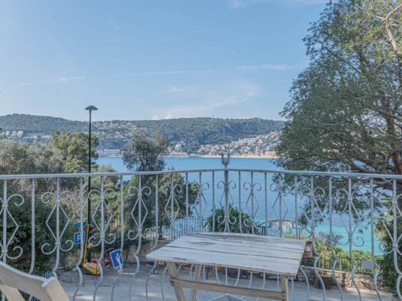 4 Bedroom Villa/House in St Jean Cap Ferrat 36