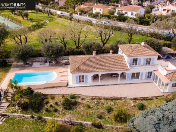6 Bedroom Villa/House in Nice 2