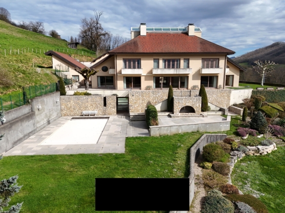 5 Bedroom Villa/House in Saint-genix-les-villages 18