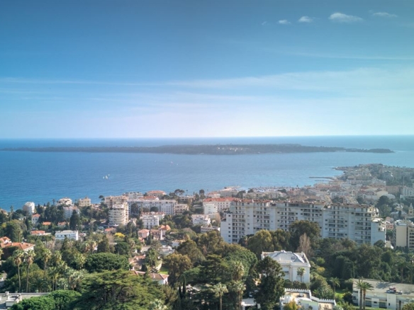 5 Bedroom Villa/House in Cannes 34