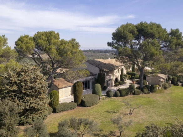 6 Bedroom Villa/House in Eygalieres 32