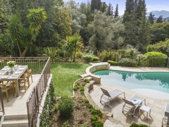 4 Bedroom Villa/House in Mougins 30