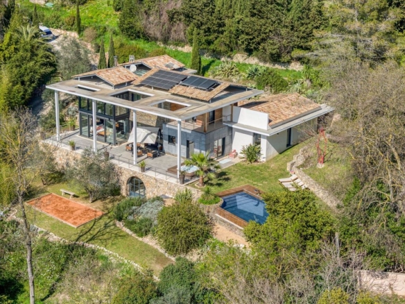 4 Bedroom Villa/House in Mougins 26