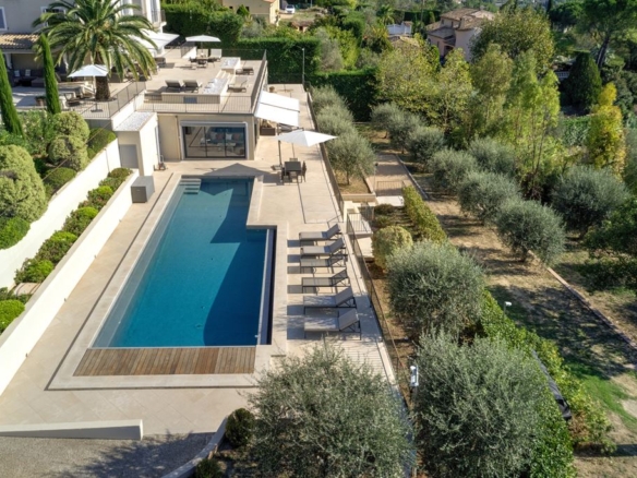 7 Bedroom Villa/House in Mouans Sartoux 24